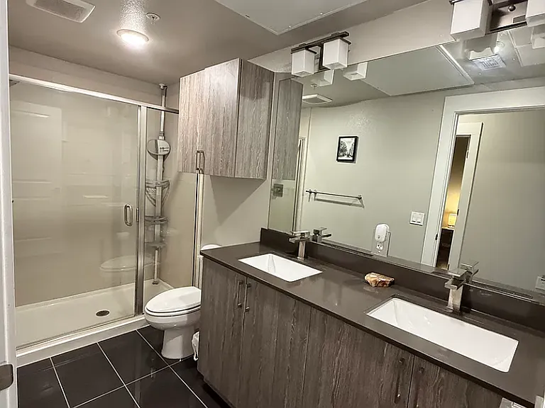 4819 Caroline St #2 — Photo 8