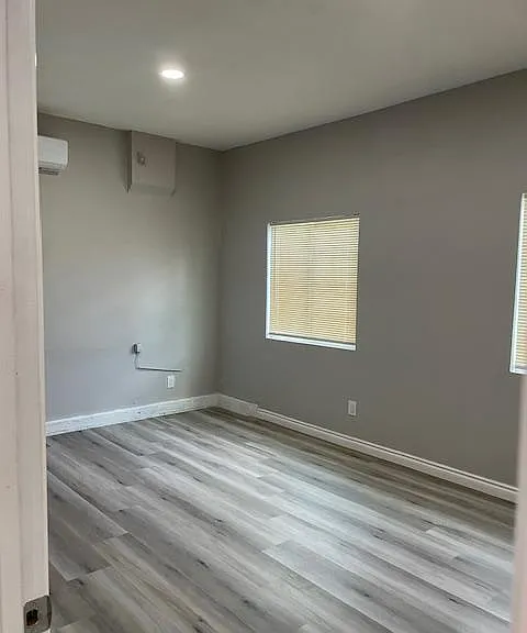 13894 Buckhart St — Photo 4