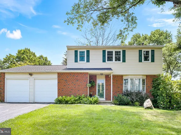 563 Cabot Dr, Hockessin, DE 19707