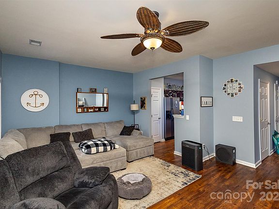 4th image of 9559 Glenashley Dr
