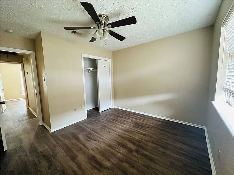 10826 Laureldale Ct — Photo 18