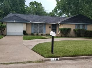 818 Dewalt St, Houston, TX 77088