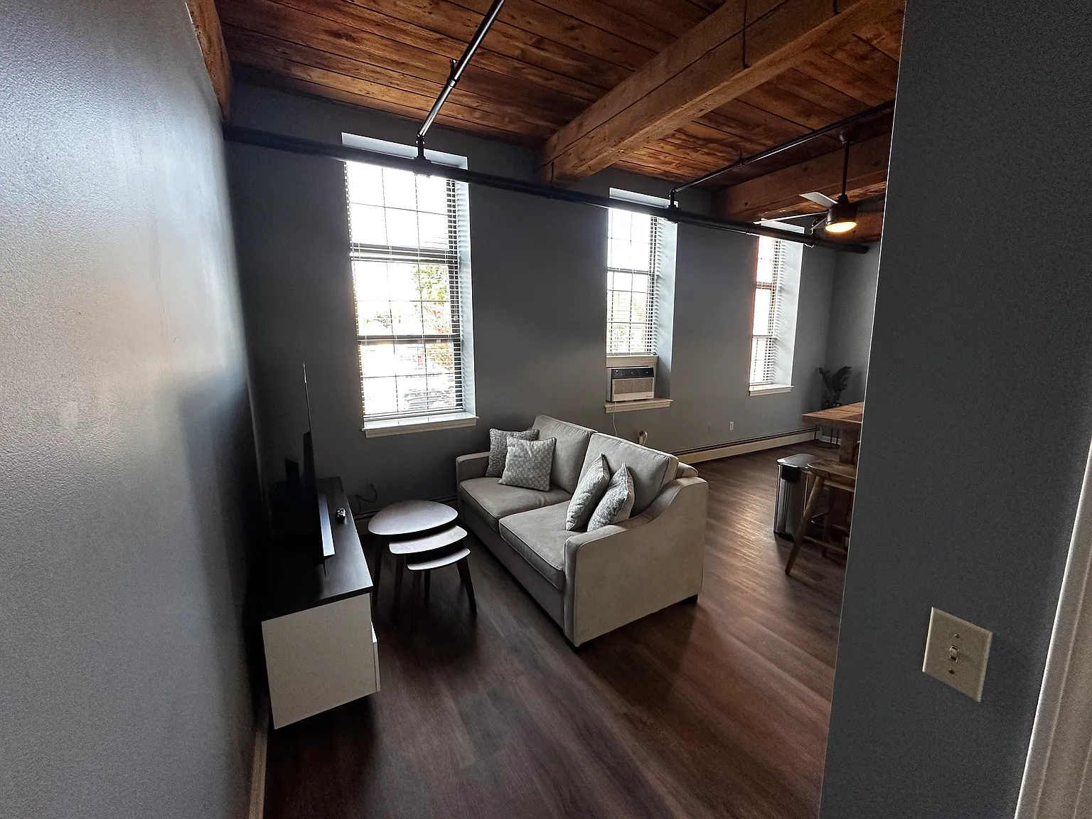 156 Front St — Photo 4