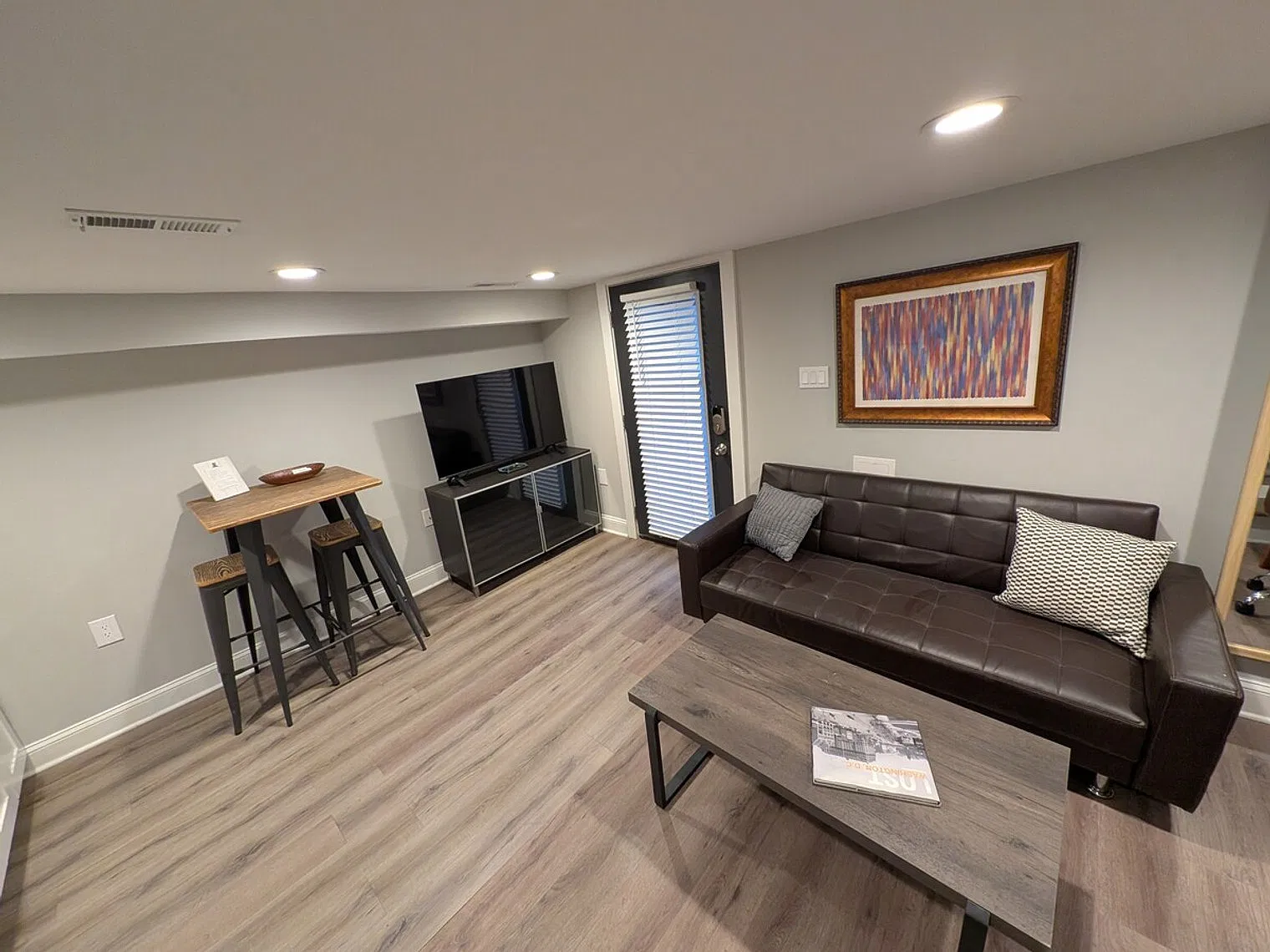 4 bed, 3.5 bath, $6,341 — Photo 4