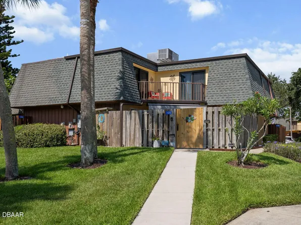105 Cedar Dunes Dr, New Smyrna Beach, FL 32169