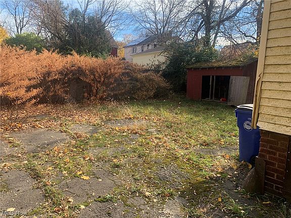 4th image of 4137 E 104th St