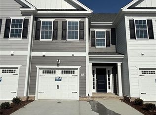 4956 Apricot Way, Chesapeake, VA 23321