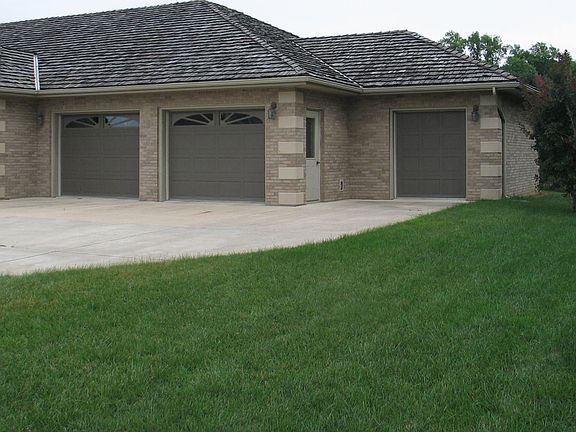 2nd image of 2012 W River Dr
