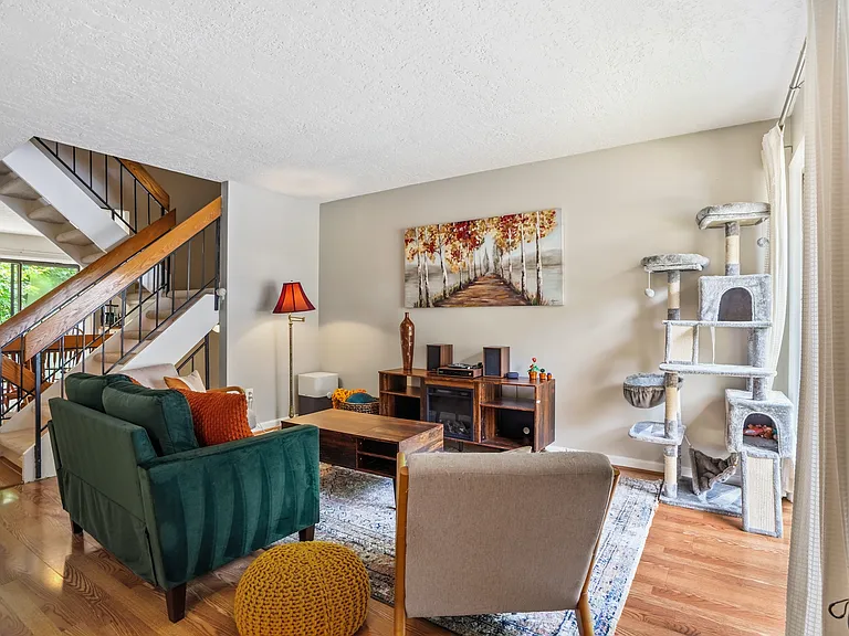 12131 Captiva Ct — Photo 2