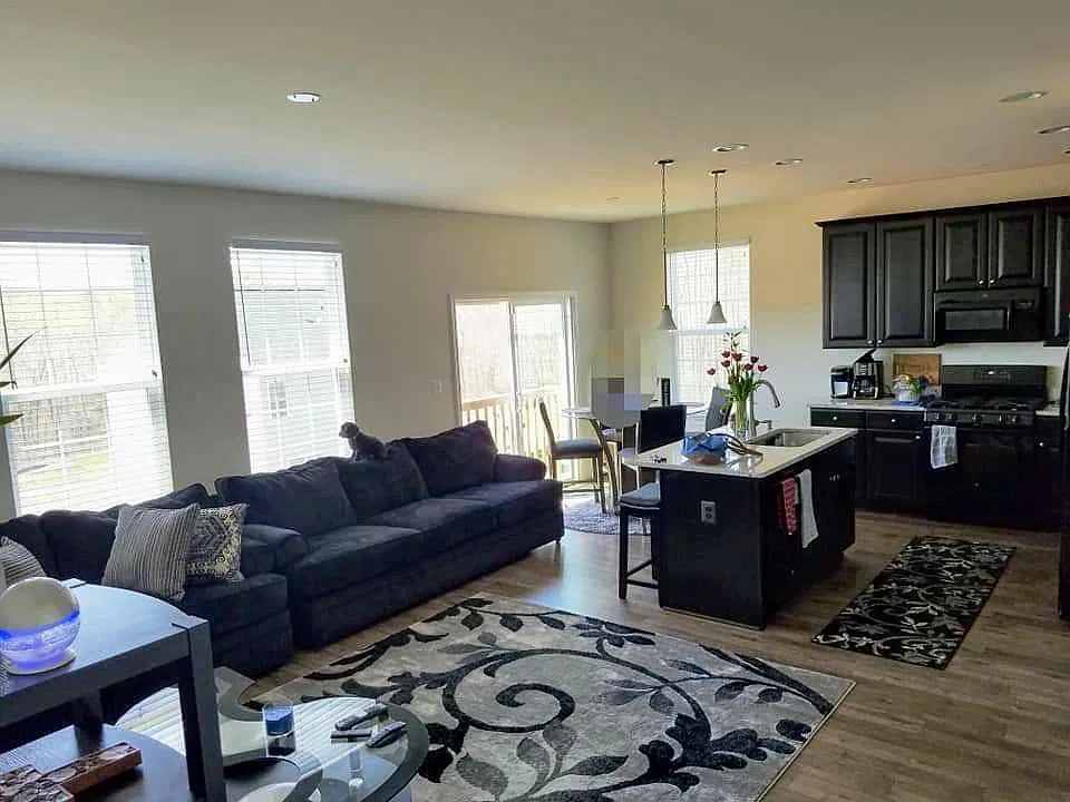 41 Worsham Ln — Photo 2