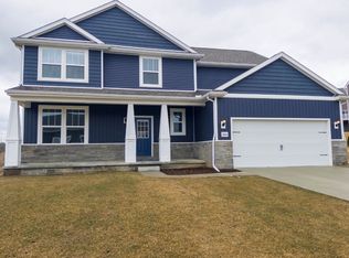 2814 Bogues View Dr, Howell, MI 48843