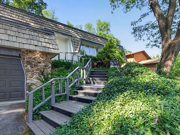 2nd image of 5154 Crofton Dr