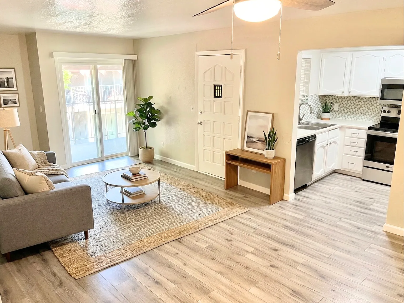 The Haven on 3rd — Photo 1