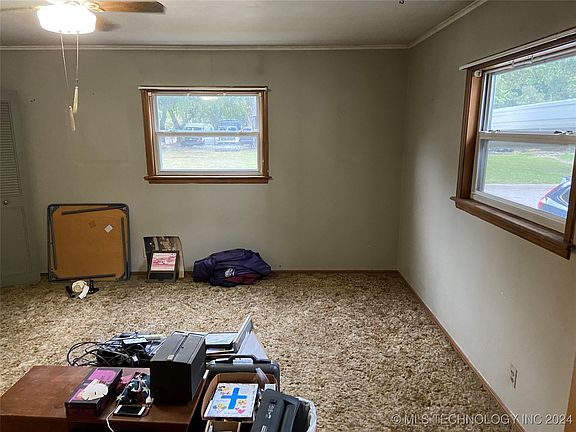 5th image of 403 S Urbana Ave