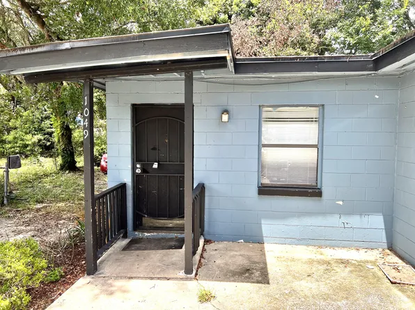 1049 Glencarin St, Jacksonville, FL 32208