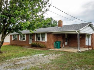 147 Reservoir Ave, Luray, VA 22835