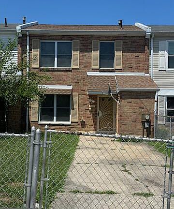 2nd image of 8119 Buist Ave