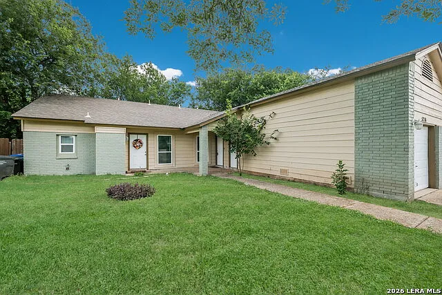 2 bed, 2.0 bath, 950 sqft, $1,250 — Photo 2