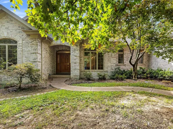 14 Callaway Lake Dr, Defiance, MO 63341