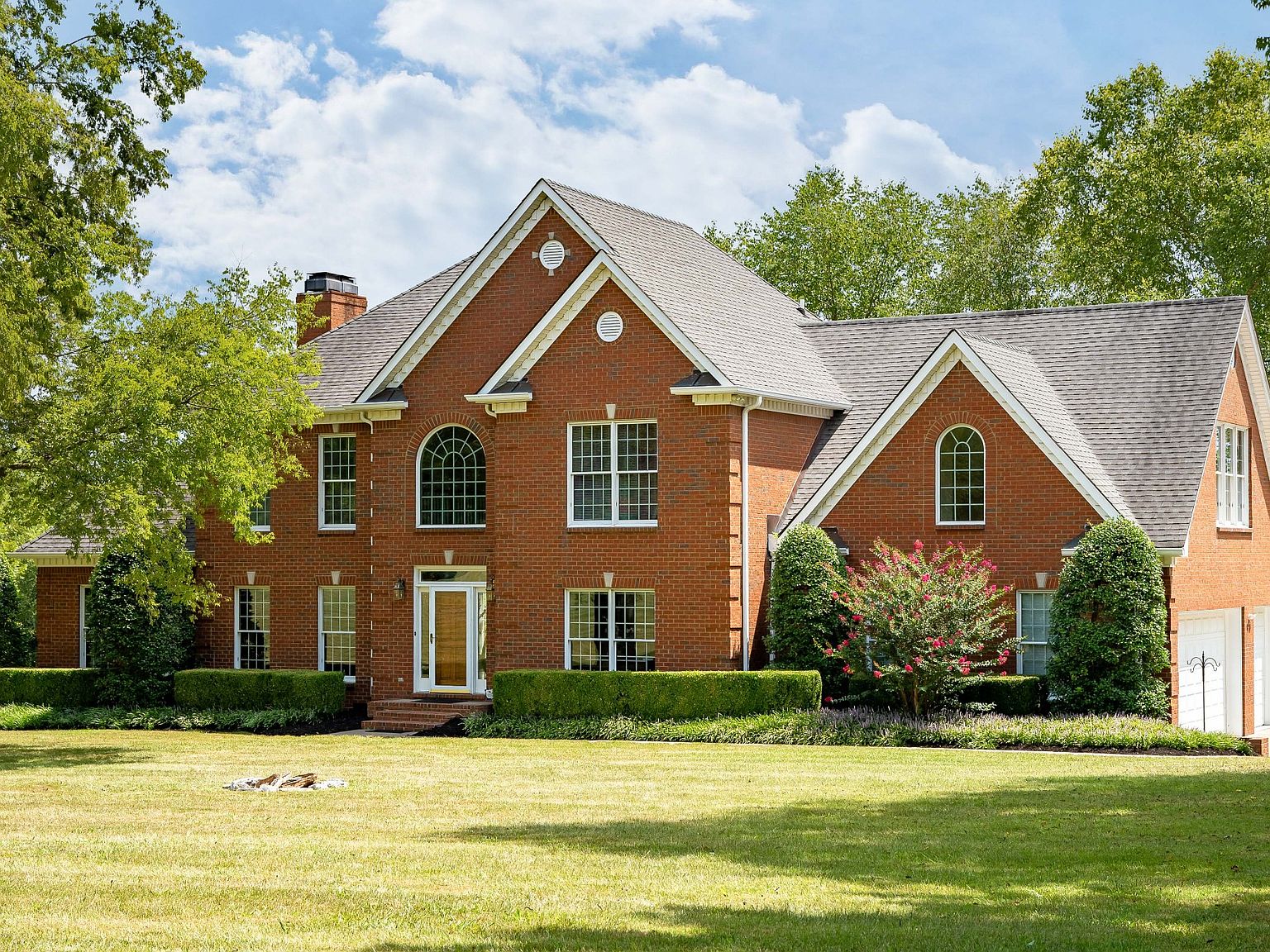 225 Saint Blaise Ct, Gallatin, TN 37066 Zillow