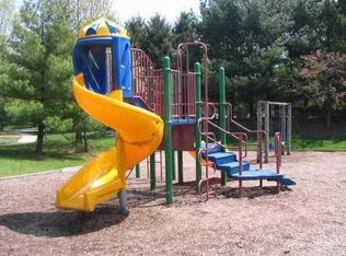 4 Folkstone Ct #4, North Brunswick, NJ