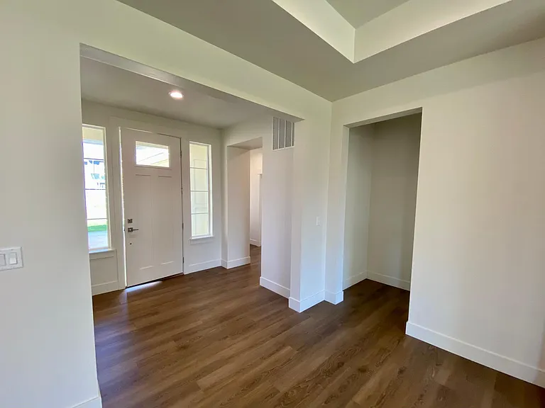 1604 Wyatt Earp Ct — Photo 12