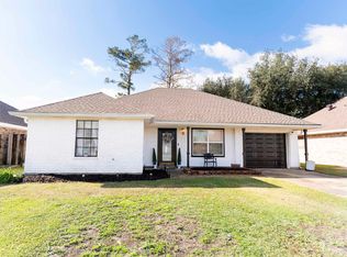 208 Angelle Dr, Houma, LA 70360
