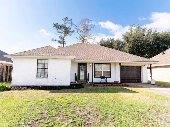 208 Angelle Dr, Houma, LA 70360