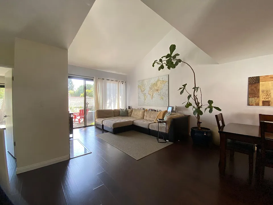Voyager Cir