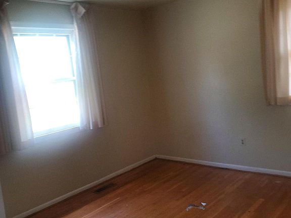 2nd image of 12006 Hunterton St