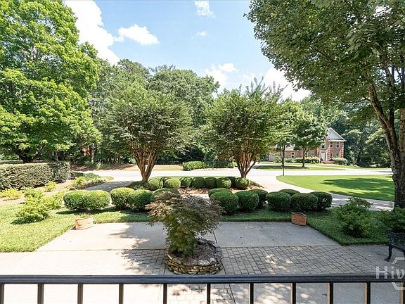5th image of 1071 Meriweather Drive
