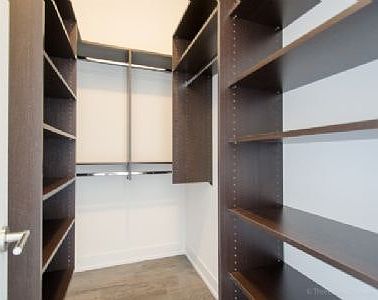 5th image of 1618 N Bosworth Ave #3N