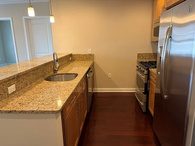 1 bed, 850 sqft, $4,100 — Photo 2