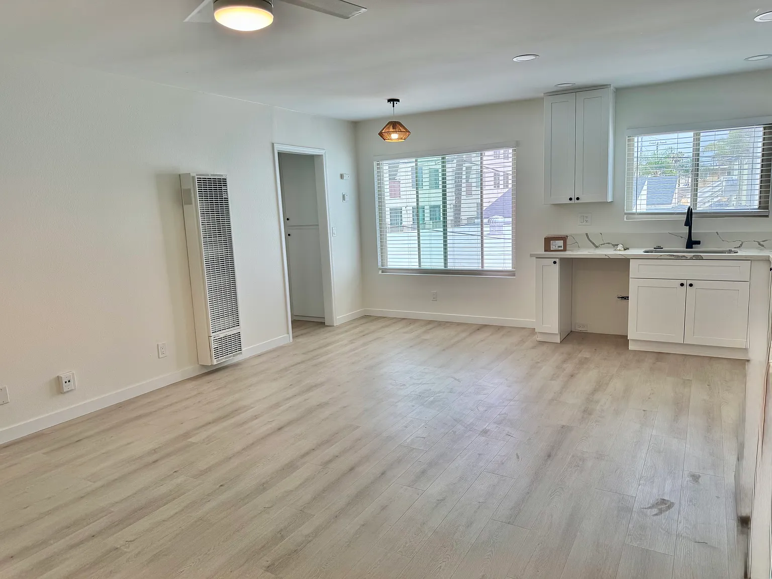 1 bed, 850 sqft, $2,900 — Photo 2