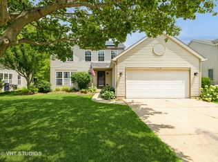 1289 Evergreen Ln, Elgin, IL 60123