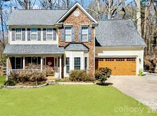 13702 Chambray Ln, Charlotte, NC 28278