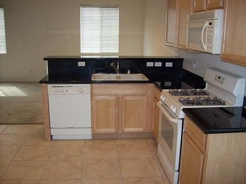 3rd image of 9798 Hanover Grove Ave
