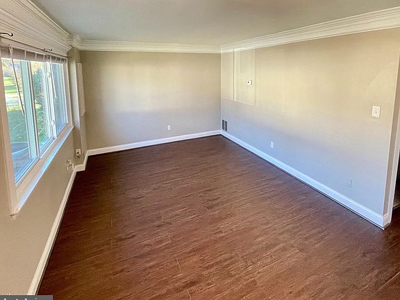 3rd image of 3808 Joshua Pl #44B