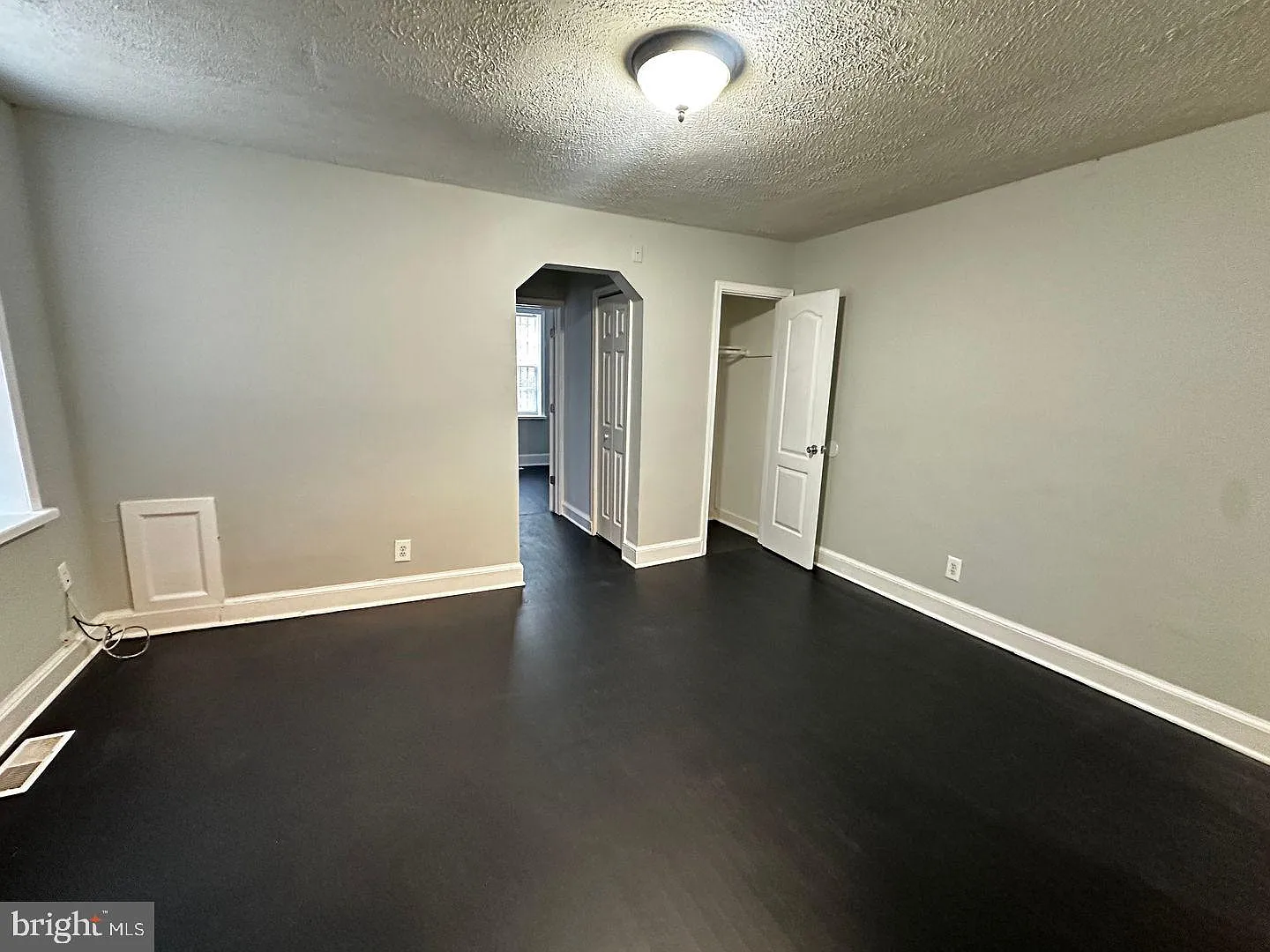 4 bed, 1222 sqft, $3,000 — Photo 3