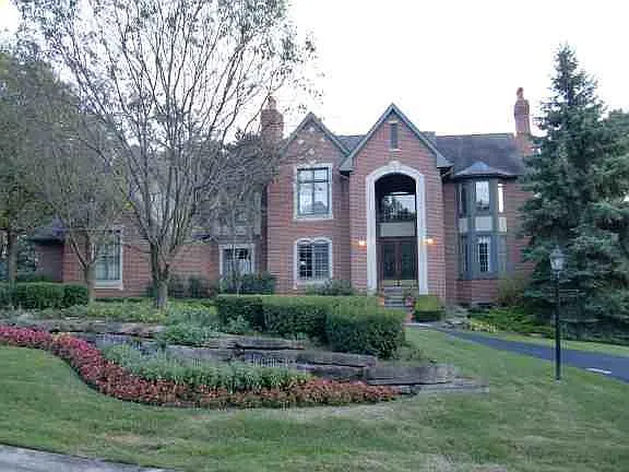 1327 S Carillon Ct photo 1