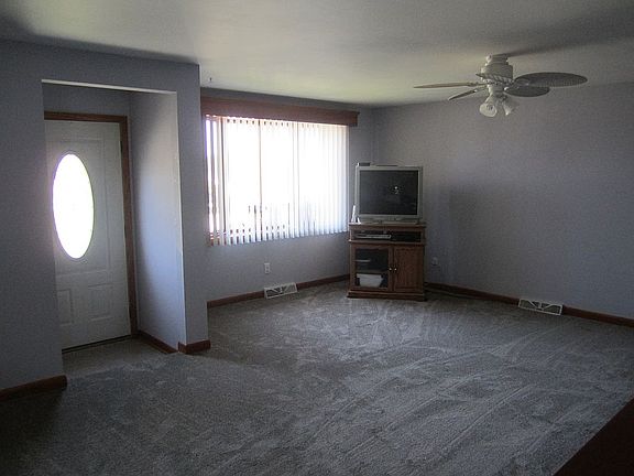 2nd image of 133 S Transit Hill Dr