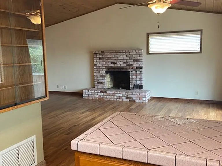 1802 McFarlan St — Photo 35