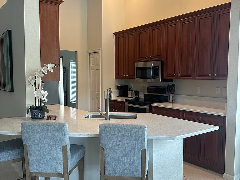 6345 Lexington Ct #201 — Photo 9