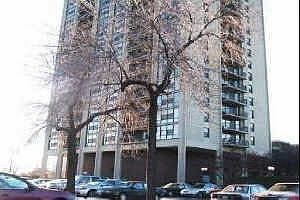 Side of Building (Parking Lot) 