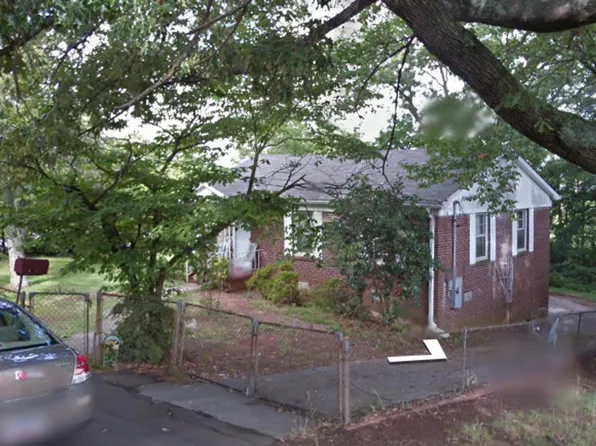 8 Shepard Dr, Greenville, SC 29609