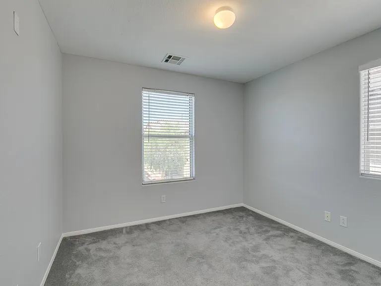 8424 Walker Gardens Pl — Photo 34