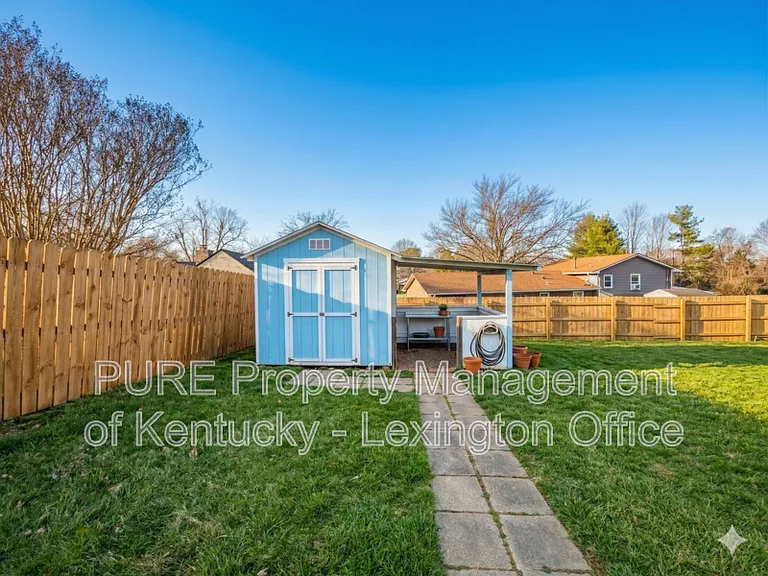 2225 Sandra Ct — Photo 18