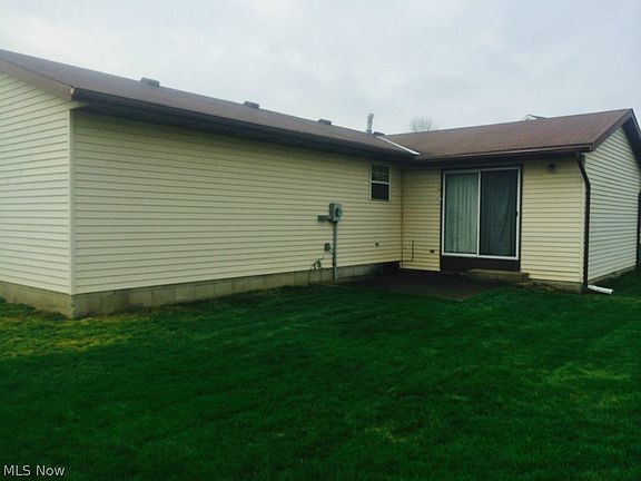 3rd image of 305 Linden Way Dr
