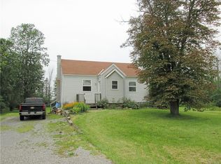 3468 S Newstead Rd, Akron, NY 14001