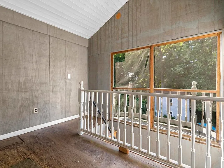 22 Winthrop St #5 — Photo 11
